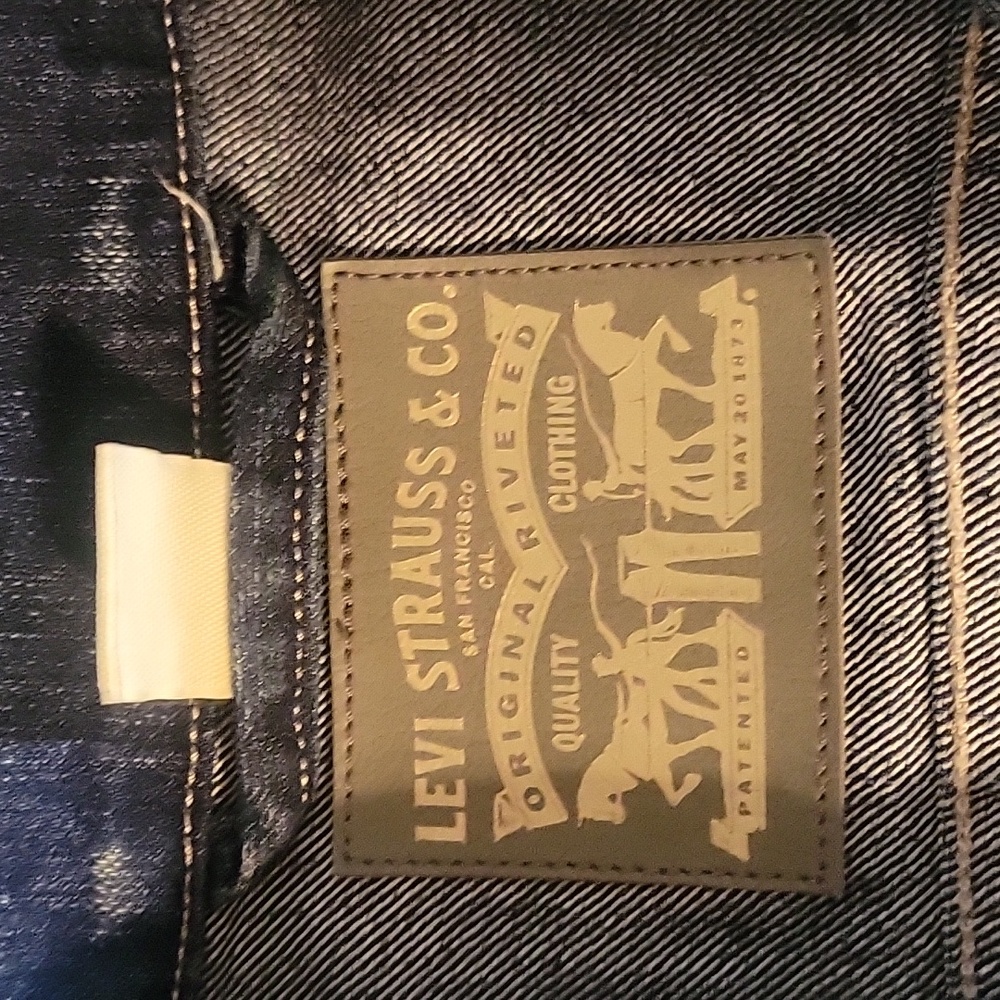 Levi Denim Jacket - Picture 4 of 6